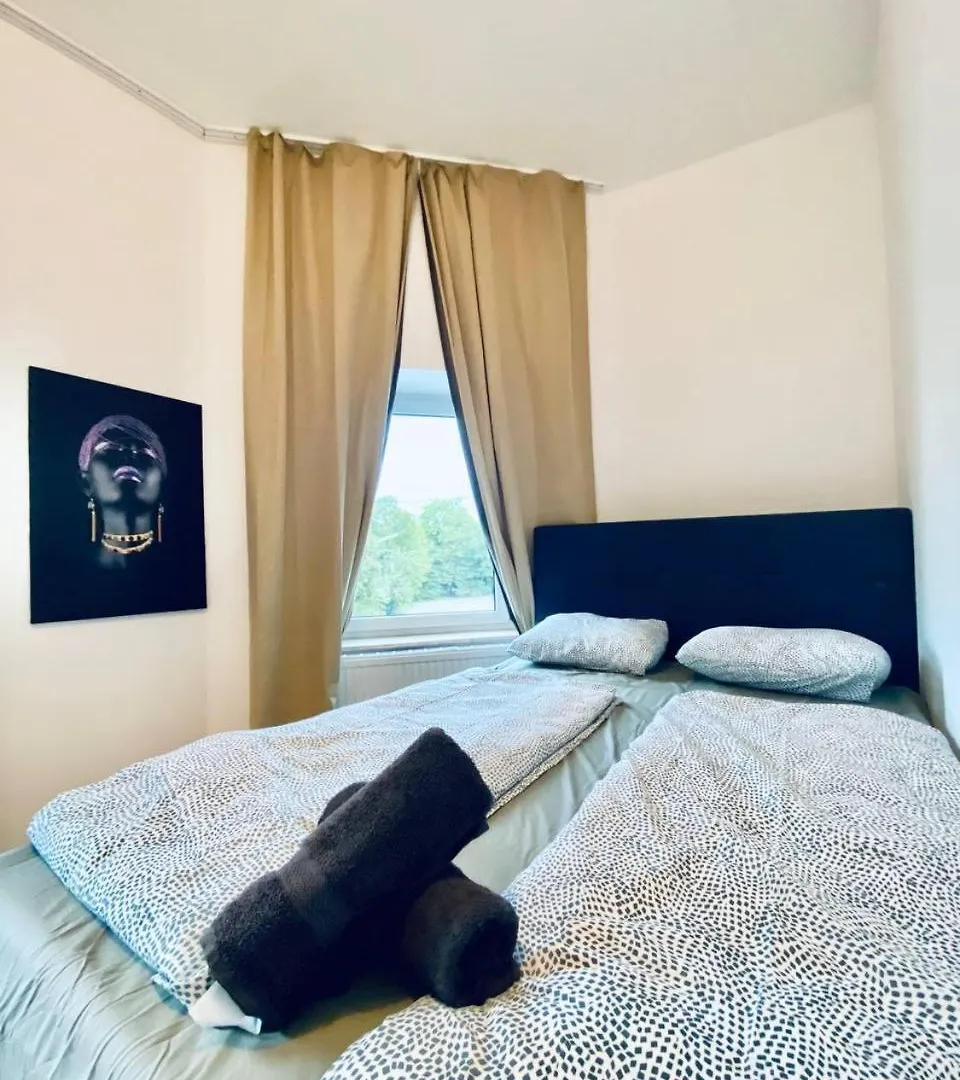 Spacious 4-Bedroom Apartment For Big Groups 비엔나 0*,