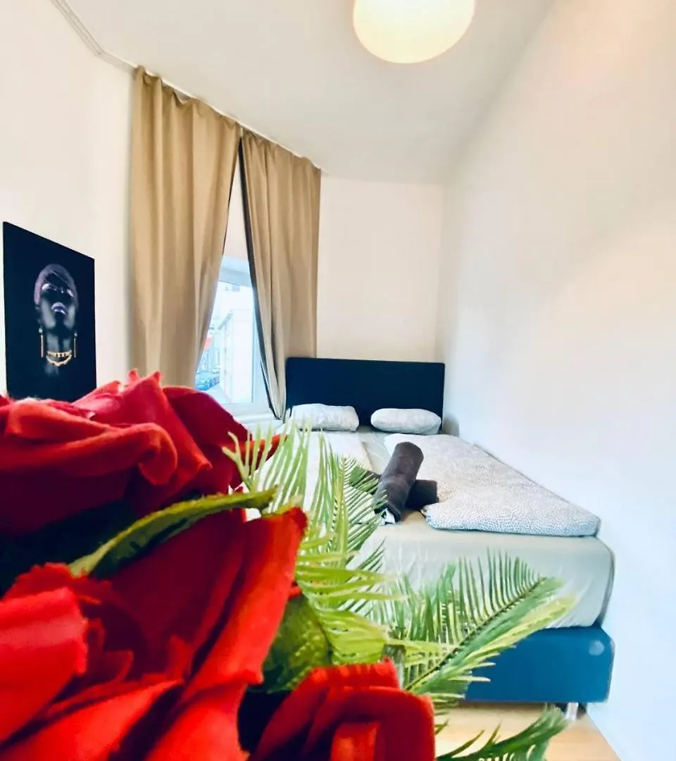 Spacious 4-Bedroom Apartment For Big Groups 비엔나 0*,